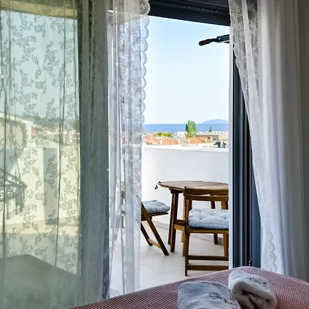 Family House Никити