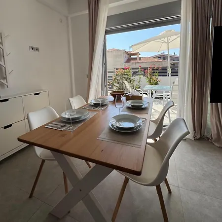 Family House Дом отдыха Никити