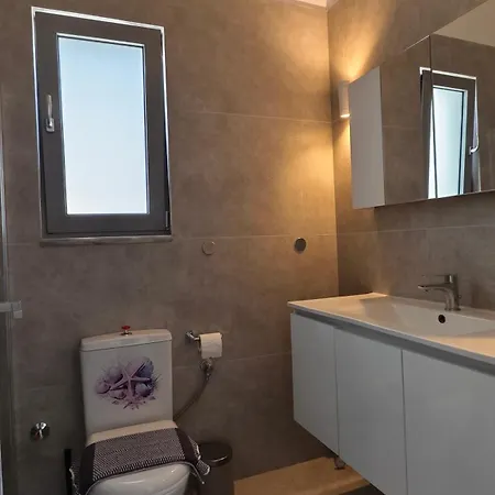 Family House Дом отдыха Никити