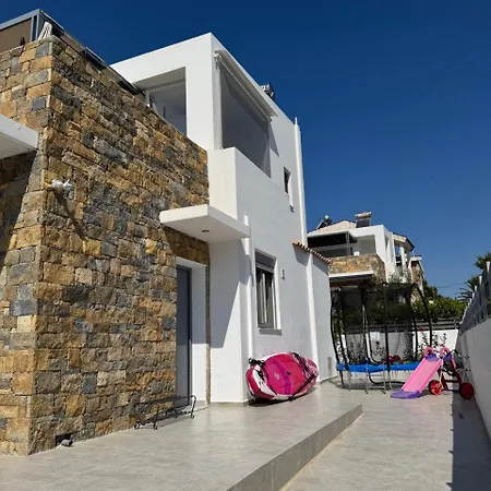Family House * Никити